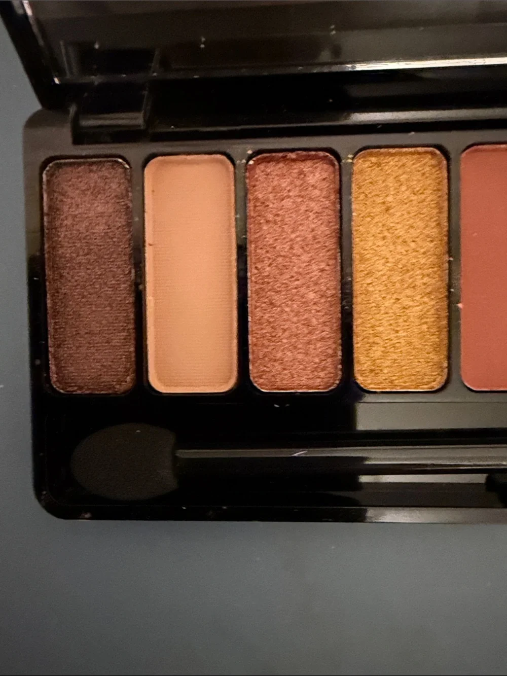 New Lameila eye shadow palette 04